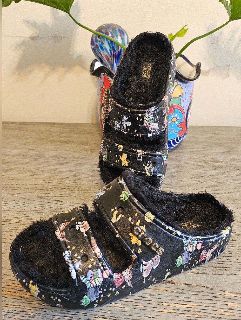 Vera Bradley HARRY POTTER Friends at Hogwarts CROCS – Mens 6 Womens 8